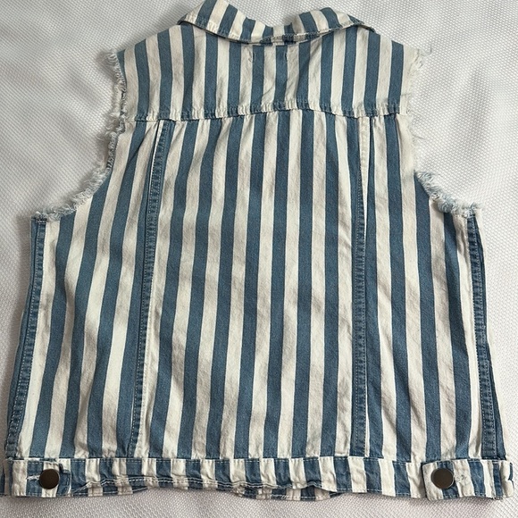Denim Vest striped distressed - Picture 4 of 6
